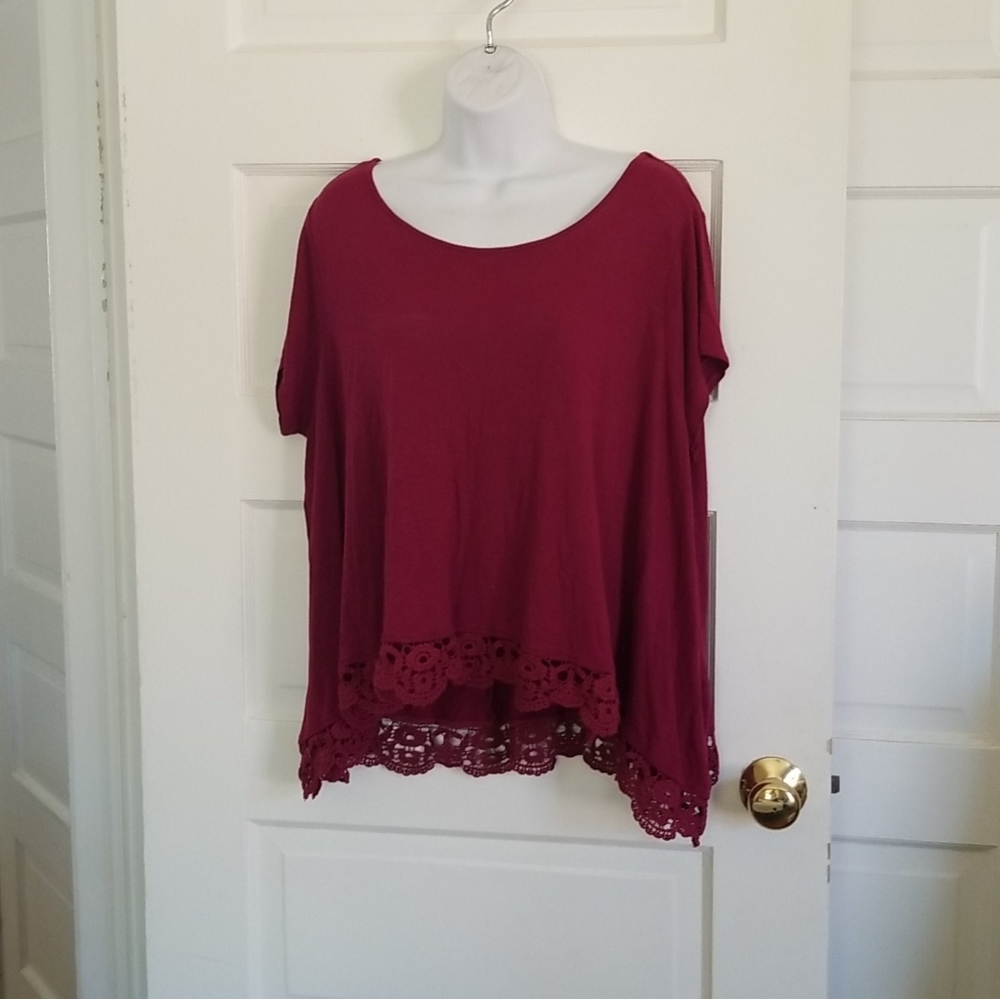 Deep red U neck tee